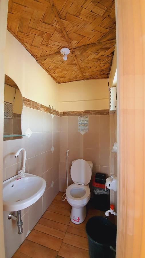 Calatagan'S Bahay Kubo - With Beach Access Екстериор снимка
