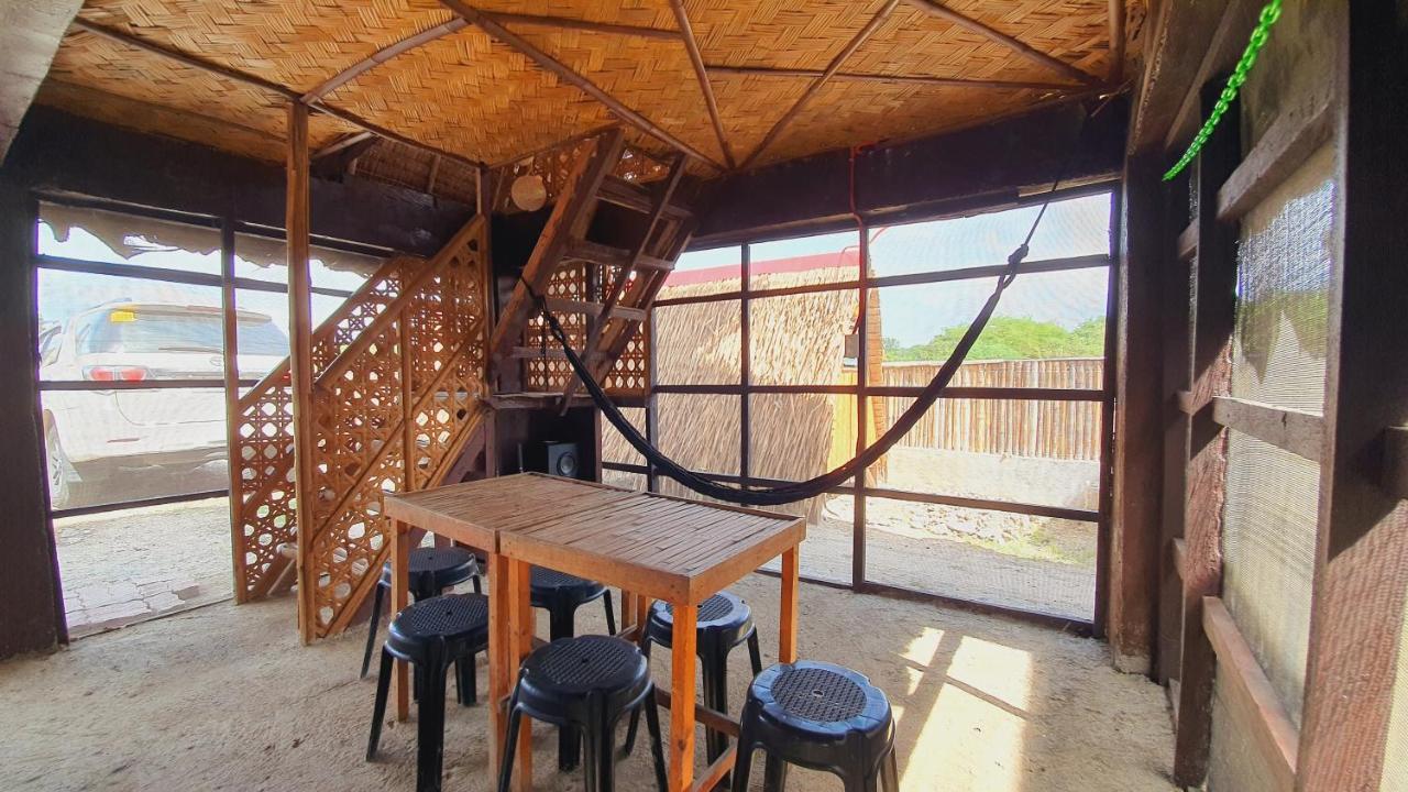 Calatagan'S Bahay Kubo - With Beach Access Екстериор снимка